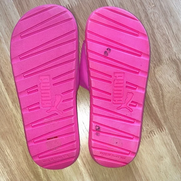 Puma Bold Pink Slides - Picture 5 of 6